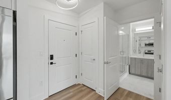 701 N HENRY St 401, Alexandria, VA 22314
