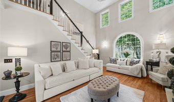 470 Sylvan Ct, North Kingstown, RI 02874