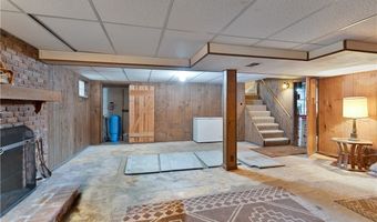 6370 Fairview Rd, Austintown, OH 44515