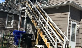 551 N STATE St, Appleton, WI 54911