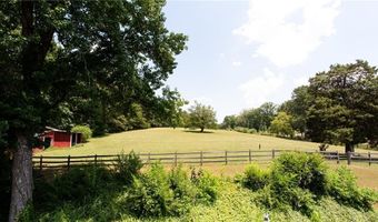 2345 Seagraves Mill Rd, Hull, GA 30646