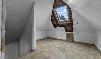 39 W 40TH St, Bayonne, NJ 07002