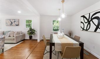 153 Vineyard Ave, Cumberland, RI 02864
