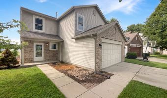 6766 Wimbledon Dr, Zionsville, IN 46077