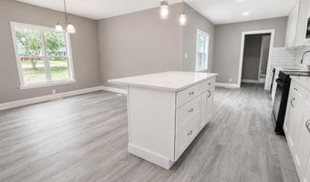 1215 Maryland Dr, Albany, GA 31707
