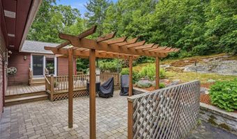 19 Mount Hygeia Rd, Foster, RI 02825