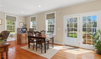 23 Whipple Rd, Glocester, RI 02814