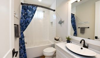 225 Ave D, Apalachicola, FL 32320