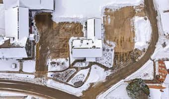 4402 220Th Trl, Amana, IA 52203