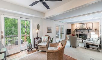 493 Edgeworthe Dr SE, Ada, MI 49301