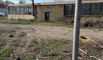 699 Albany Ave, Amityville, NY 11701