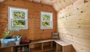 194 Pleasant St, Bristol, NH 03222