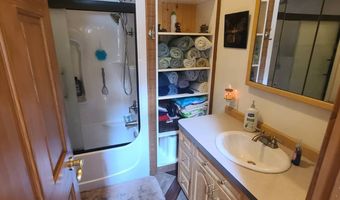 742 Solpers Bay Rd, Bottineau, ND 58318