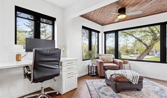 401 River Ln, Anoka, MN 55303