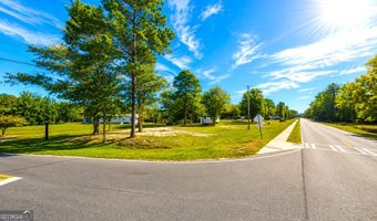1147 Poor Robin Rd, Baxley, GA 31513