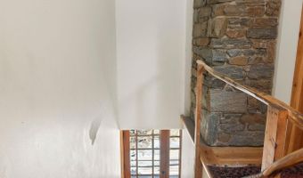 266 Ursa Ridge Rd, Brattleboro, VT 05301