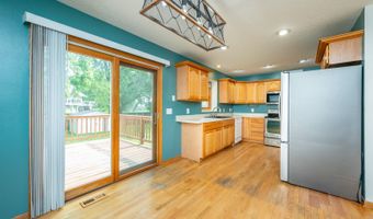 117 4th St NW, Altoona, IA 50009