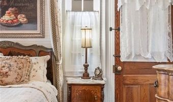 115 S Main St, Adairsville, GA 30103