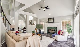 3744 Park Pl, Addison, TX 75001