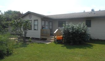 310 W Pine St, Abbotsford, WI 54405