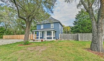 138 SW 100th St, Augusta, KS 67010