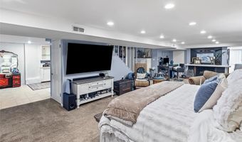 3838 Omega St, Alton, IL 62002