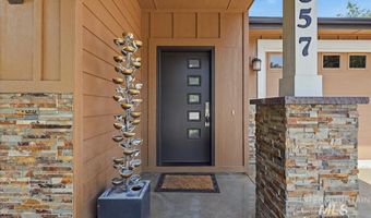 857 N River Path Ln, Boise, ID 83703