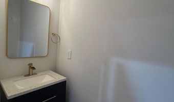 223 N MILTON Ave, Baltimore, MD 21224