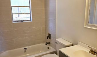 802 Colquitt Cir, Albany, GA 31707