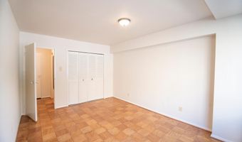 1210 N TAFT St 201, Arlington, VA 22201