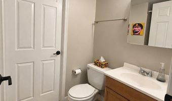 2037 GLEBE Rd, Arlington, VA 22204