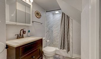 1631 N RACINE St, Appleton, WI 54911