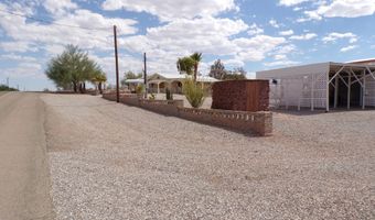 42526 La Posa Rd, Bouse, AZ 85325