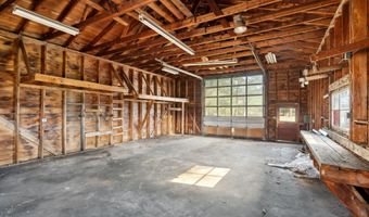 195 River Rd, Avon, ME 04966