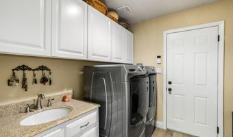 6912 Red Sky Rd NE, Albuquerque, NM 87111