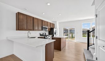 403 Cold Spring St, Algonquin, IL 60102