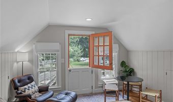 12 Half Mile Rd, Barrington, RI 02806