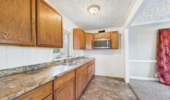 2005 Fairview St, Anderson, IN 46016