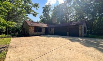 457 E Pioneer Trl, Aurora, OH 44202