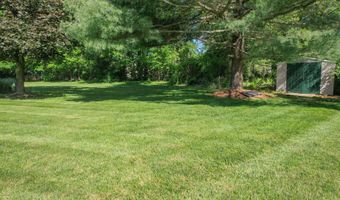 5 Smith Pl, Cheshire, CT 06410