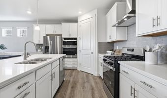 1149 Clara View Dr, Berthoud, CO 80513