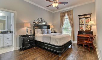 16012 Magnolia Trace Pkwy, Baton Rouge, LA 70817
