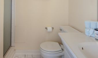 609 Watersedge Dr, Ann Arbor, MI 48105