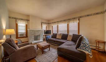 602 W ADAMS St, Abingdon, IL 61410
