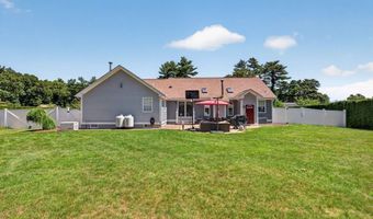 63 Ansel White Dr, Acushnet, MA 02743