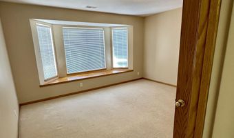 616 Autumn Ridge Ct, Andover, KS 67002