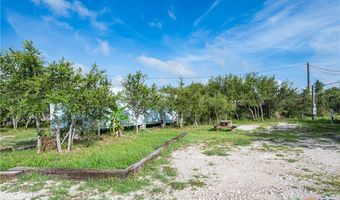 582 Adolfo Dr, Aransas Pass, TX 78336
