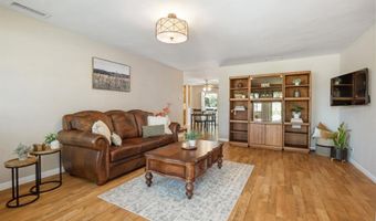 2250 Crestline Dr, Oceanside, CA 92054