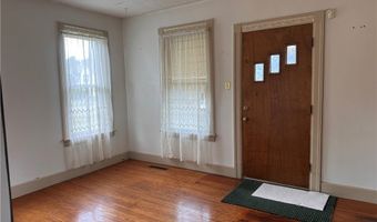 3323 Lake Ave, Ashtabula, OH 44004