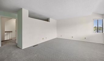 4015 Canario St D, Carlsbad, CA 92008